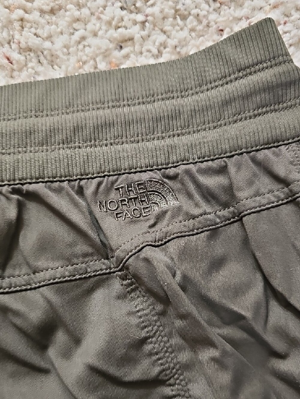 The North Face Women's Aphrodite 2.0 Capri Pants Olive Green Size L - Picture 8 of 9
